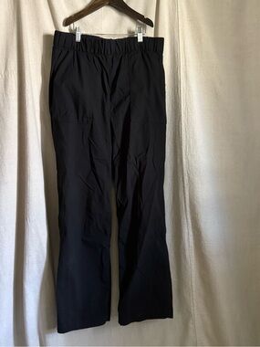Black Straight Elastic-Waist Pocket Pants
